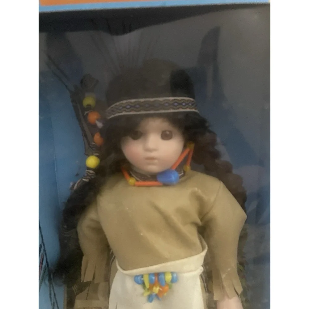Dan Dee dandee pocahontas